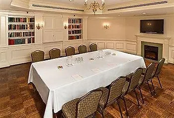 **** Мини-отель Old Mill Toronto Hotel Канада