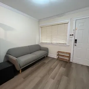  Apartment Private 1 Bed 1 Bath 15 Mins Yvr And Downtown 舒适安静 Canada