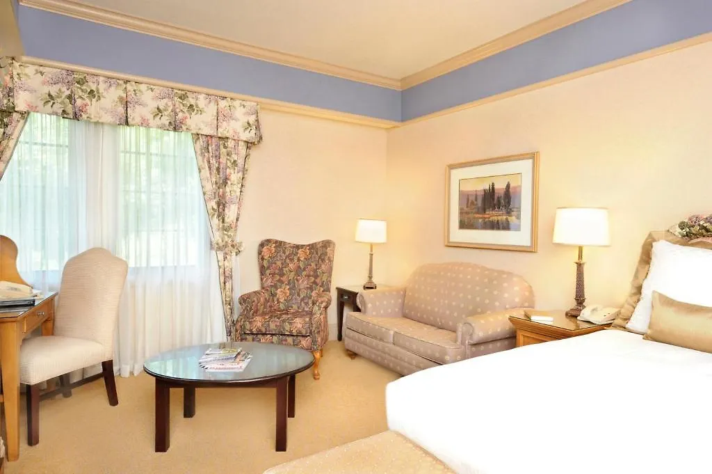 Old Mill Toronto Hotel Inn